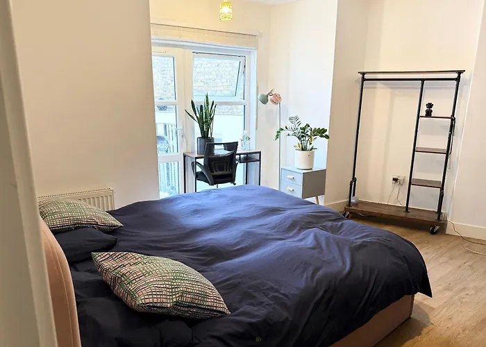Greenwich Double Room To Rent - Near Station